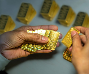 Mua vàng hơn 15 năm, tháng nào cũng sắm ít nhất 1 chỉ, lúc cần bán được 2,4 tỷ mua nhà