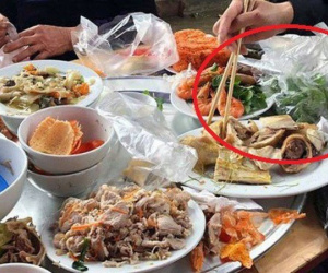 Cả mâm ăn cỗ lấy phần, cô dâu Hà Nội sững người vì xấu hổ
