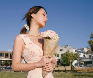 5 món phụ kiện giúp vẻ ngoài sang trọng hơn khi diện váy liền