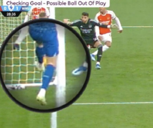 Arsenal nhận bàn thua tranh cãi: Nghi án bóng ngoài biên, trọng tài lý giải ra sao?