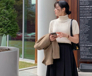 Kiểu tóc sang chảnh được hội blogger Hàn áp dụng khi diện áo cao cổ