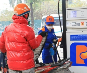 Thủ tướng yêu cầu không để thiếu xăng dầu dịp Tết Nguyên đán