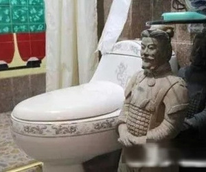 Đi công tác nhờ người yêu đặt hộ khách sạn, ngày nhận phòng chàng trai tái mặt với cảnh tượng bên trong