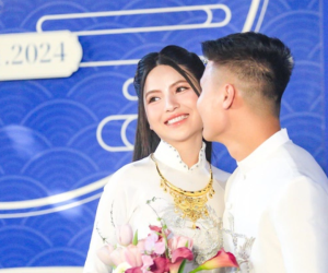 Dàn cầu thủ ngôi sao flex độ giàu qua đám cưới: Siêu xe đón dâu, sính lễ phủ vàng và kim cương, có quy định khắt khe