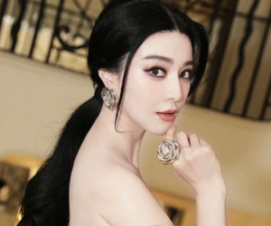 Loạt ảnh cận mặt ở ngưỡng U45 chứng minh thời gian đã bỏ quên Phạm Băng Băng