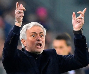 Mourinho: 'Nhiều người sẽ coi tôi là kẻ ngốc sau khi xem phim trên Netflix'