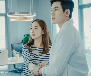 Xuất hiện tổng tài đẹp không góc chết còn 'tự luyến' số 1, bị 'phong sát' vẫn tái xuất bùng nổ