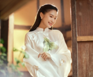 Doãn Hải My chỉ làm một hành động bình thường, hội mẹ bầu thi nhau vào 'xin vía' của vợ Văn Hậu