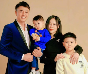 Cuộc sống viên mãn, sự nghiệp thăng hoa ở tuổi 40 của MC Tuấn Tú