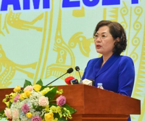 Thống đốc: Lãi suất năm 2024 tiếp tục giảm