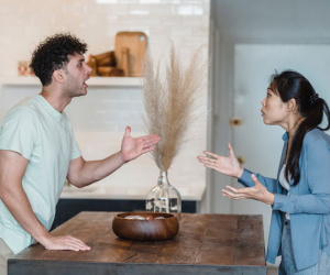 Vợ hỏi ‘nghề nội trợ được thưởng Tết bao nhiêu’, chồng nghe xong tái mặt