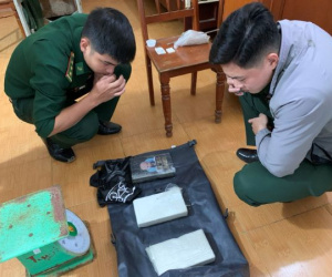 Người dân phát hiện gần 3kg ma túy trên bờ biển ở Quảng Ngãi
