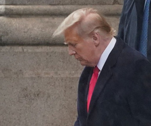 Ông Donald Trump dọa không để yên cho Tổng thống Joe Biden