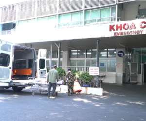 Cô gái xuất huyết não sau phẫu thuật thẩm mỹ, gia đình xin đưa về nhà