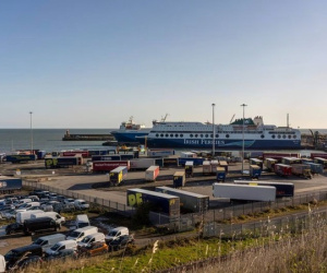Bộ Ngoại giao xác minh vụ 3 người Việt trong container đông lạnh ở Ireland