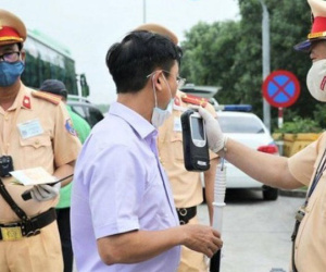 Khi nào CSGT được dừng xe máy đo nồng độ cồn?