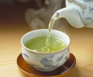 Thói quen ăn xong là uống ngay tách trà nóng có tốt không?