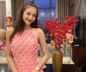 Lộ diện mẫu áo dài cách tân khiến sao Vbiz đụng hàng tới tấp, 'trùm cuối' cao có mét rưỡi mặc lên vẫn đẹp mê