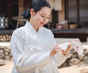 Mỹ nhân gây sốt vì phủ sóng hai phim hot, từ bom tấn top 1 phòng vé đến phim phá kỷ lục rating nhà đài
