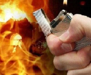 Người phụ nữ tạt xăng đốt 'tình trẻ' rồi tự tử