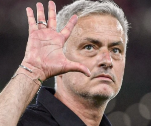 SỐC: Roma sa thải Mourinho, sự đáng sợ của 'lời nguyền mùa thứ 3'