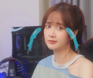 Ngủ 12 giờ trưa mới dậy, nữ streamer này vẫn là mẫu hình bạn gái lý tưởng của nhiều fan nam