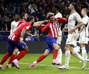 Real Madrid thua Atletico Madrid trong màn rượt đuổi tỉ số ngoạn mục