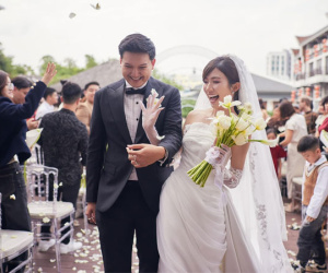 Ngọc Huyền được chồng tặng ôtô ngay trong lễ cưới