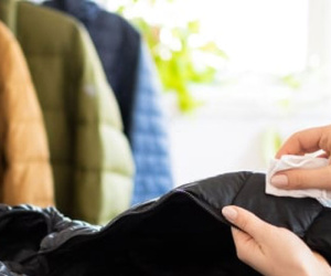 Cách làm sạch áo phao lông vũ không cần giặt
