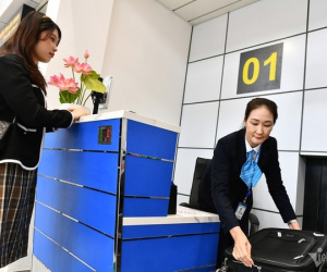 Những chặng vé máy bay Tết ‘căng như dây đàn’, khách tìm cách bay vòng