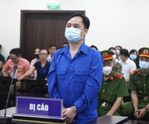 Cho ông Đỗ Thành Nhân mượn tài khoản thao túng chứng khoán, 12 tổ chức, cá nhân bị cấm giao dịch