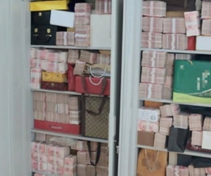 Người đàn ông nghèo 'kinh niên' đột nhiên nạp 17 tỷ đồng tiền mặt vào thẻ ATM, cảnh sát ập tới bắt giữ: Một kho tiền khối lượng hàng tấn bị tịch thu
