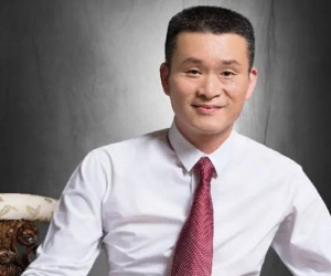 Từ cậu bé nghèo chỉ được học hết cấp 3 đến đại gia ngành thực phẩm