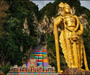 Quần thể đền thờ, hang động 400 triệu năm tuổi nổi tiếng sắp lắp thang cuốn