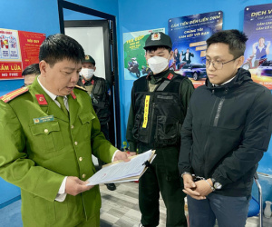 Phá chuyên án cho vay lãi nặng, thuê người đến tận nhà siết xe, đòi nợ