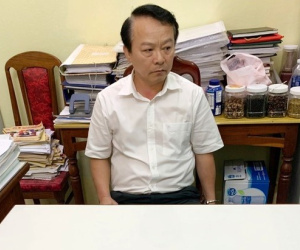 Truy tố thẩm phán đòi hối lộ 1,5 tỉ đồng