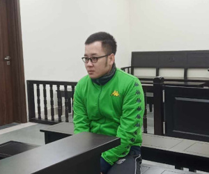 Thợ cắt tóc ở Hà Nội đâm đồng nghiệp trọng thương khi đang phục vụ khách