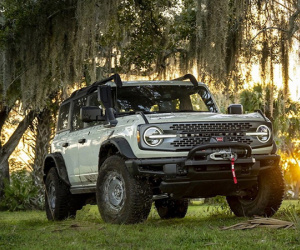 Ford Bronco liệu có 'cửa' về Việt Nam trong năm 2024?