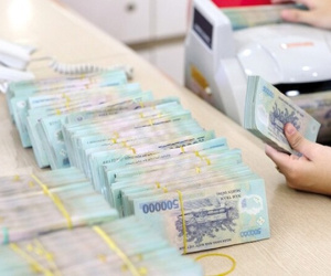 Lãi suất huy động vẫn bị 'nhấn chìm'