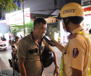 ‘Khi CSGT đưa máy đo nồng độ cồn là tôi biết mất Tết rồi!’
