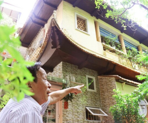 Đại gia là con của ông chủ tiệm vàng giàu nhất miền Bắc một thời, sống trong căn biệt thự rộng 700m² ở Hàng Bài