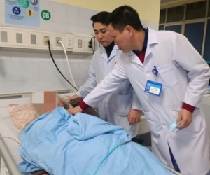 Đốt than sưởi ấm, chồng tử vong, vợ nguy kịch