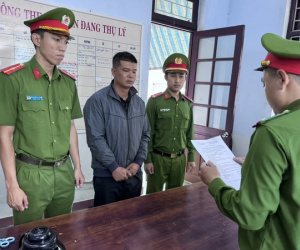 Khởi tố tài xế lao xe xuống vực trên cao tốc làm 2 người tử vong