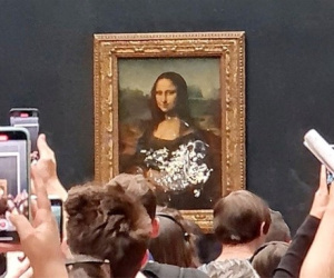 Kiếp nạn của 'nàng Mona Lisa': Bị phun sơn, bôi bánh kem, ném đá, hất súp
