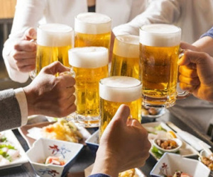 Dịp Tết, uống rượu bia thế nào để ít gây hại nhất cho cơ thể?