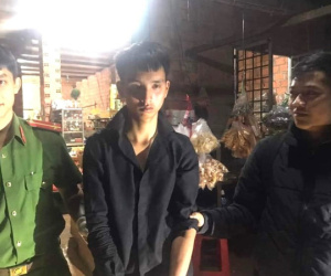 Nữ chủ cửa hàng tạp hóa bị 'khách hàng' tấn công khi mất cảnh giác