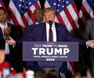 4 vụ án hình sự ảnh hưởng ra sao đến chiến dịch tranh cử của ông Donald Trump?