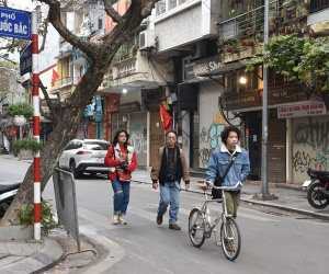 Phố phường Hà Nội tĩnh lặng, yên bình ngày đầu năm mới