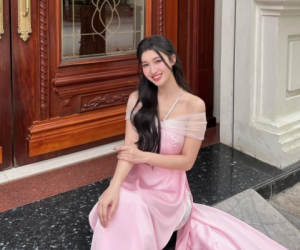Á hậu Phương Nhi gây sốt với loạt ảnh đón Tết, visual 'sang xịn mịn' khiến netizen xuýt xoa