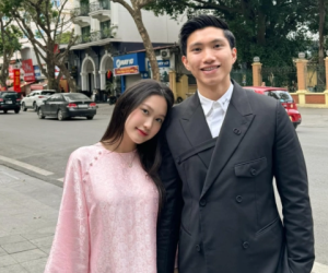 Đoàn Văn Hậu đến chúc tết gia đình nhà vợ, nắm tay Doãn Hải My cực tình cảm